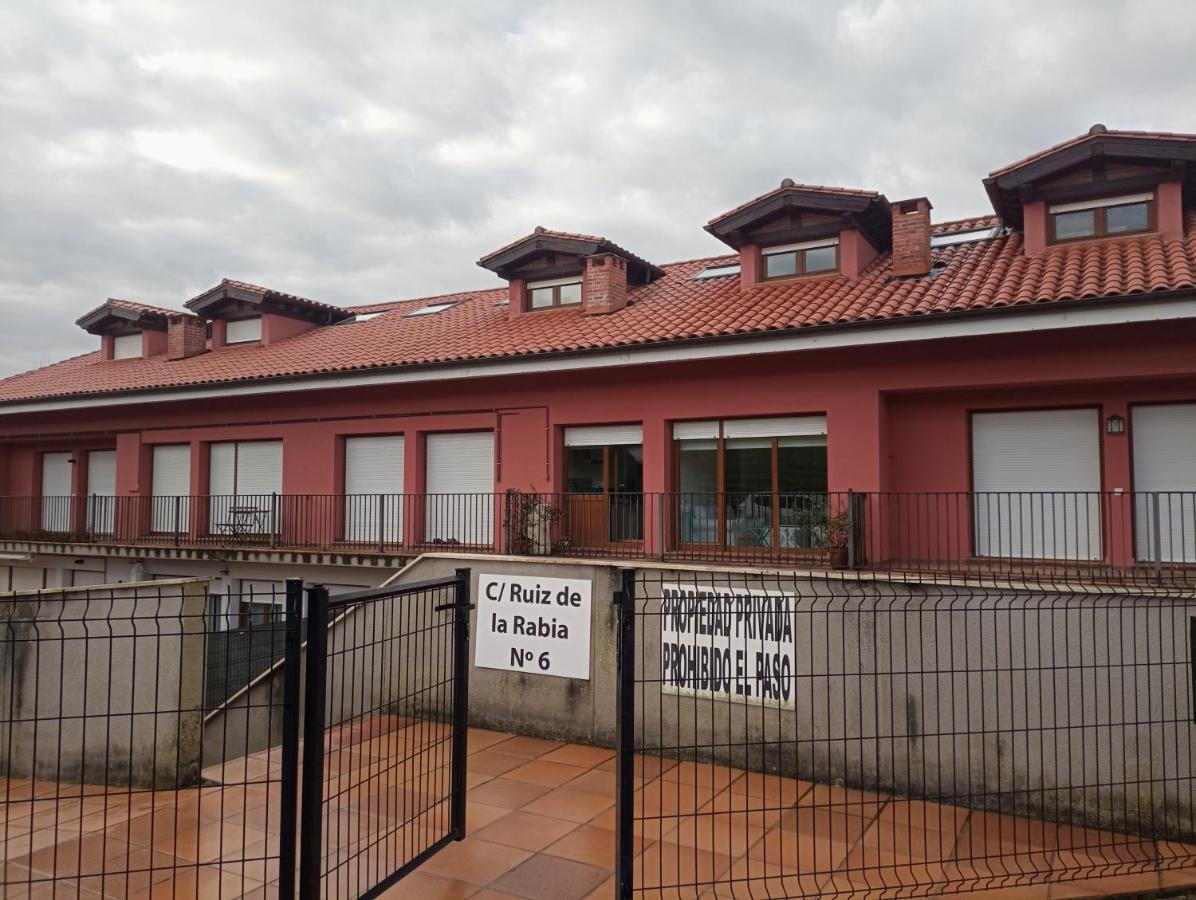 Apartamento Con Terraza Comillas Exterior photo